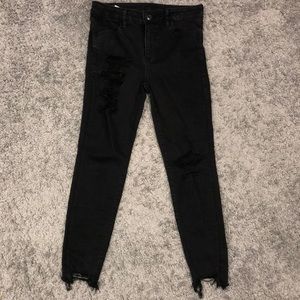 Ripped American Eagle jeans (short/cropped)